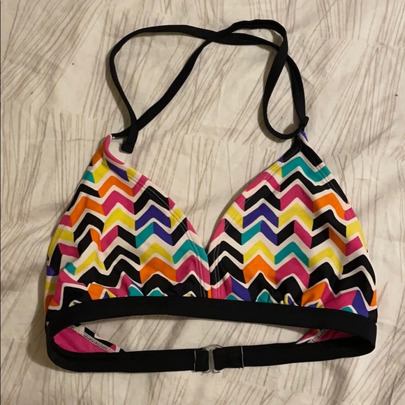 Xhilaration Other - 3/$10 Girl’s geometric bikini top